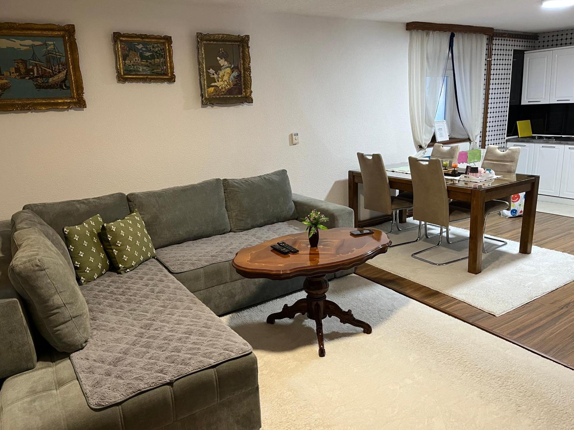 Apartman House Jasmina Bihać Eksteriør billede